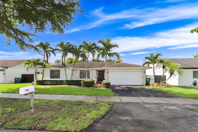 12730 SW 119th St, Miami FL 33186