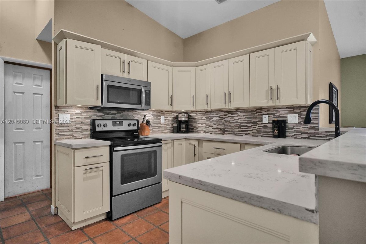 9786 SW 147th Ct, Miami FL 33196