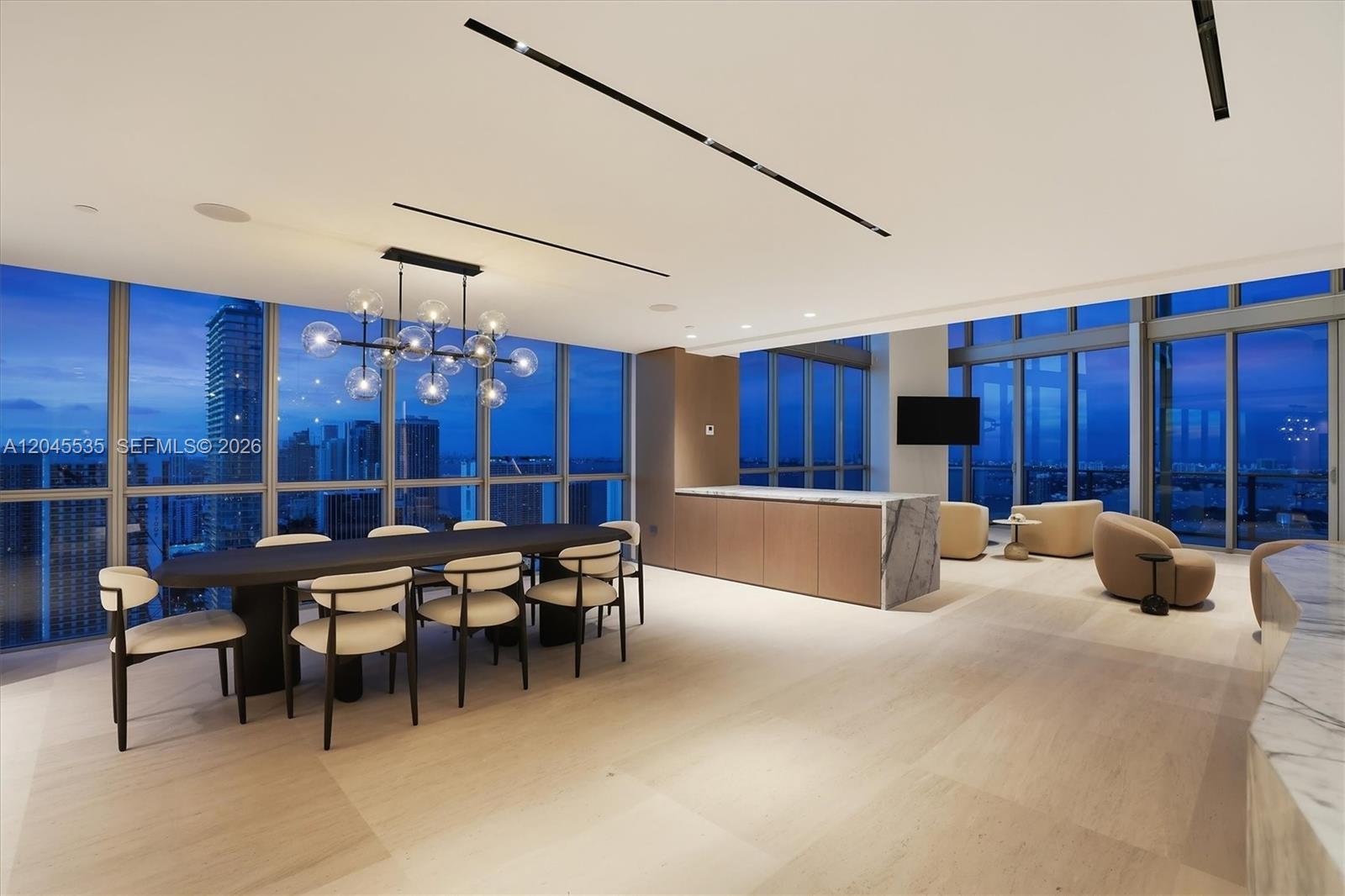 1100 Biscayne Blvd # 3906, Miami FL 33132