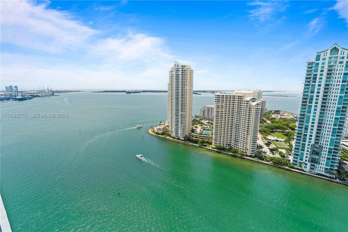 335 S Biscayne Blvd # 3503, Miami FL 33131