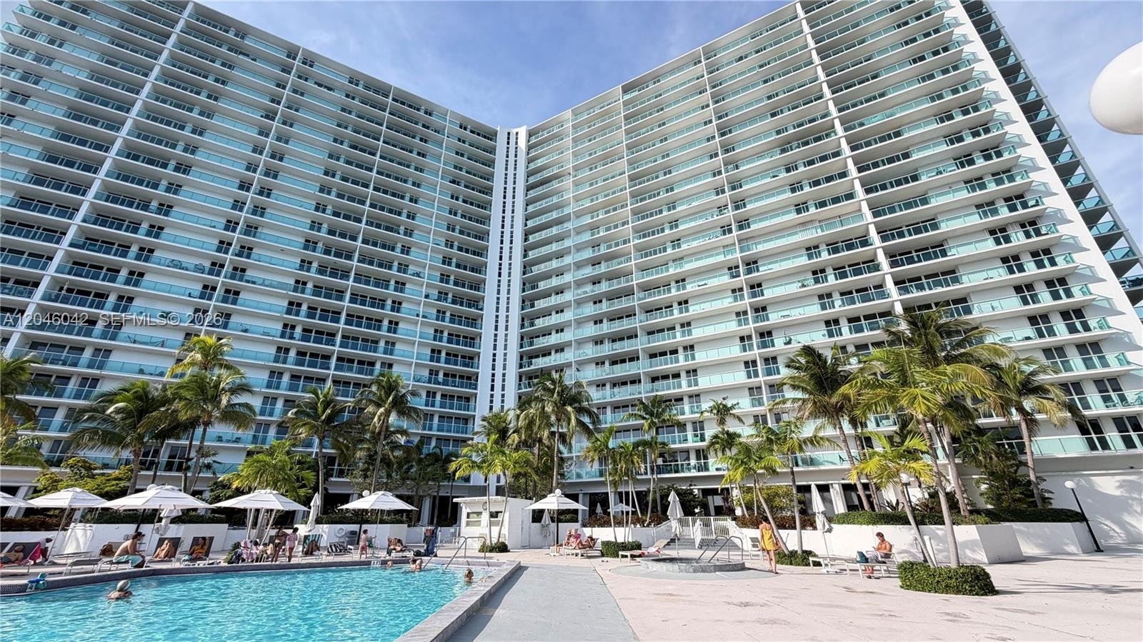 100 Bayview Dr # 509, Sunny Isles Beach FL 33160