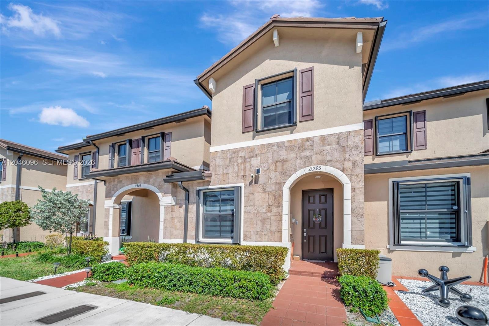 11295 W 34th Way, Hialeah FL 33018