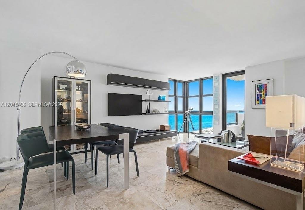 2555 Collins Ave # 1814, Miami Beach FL 33140