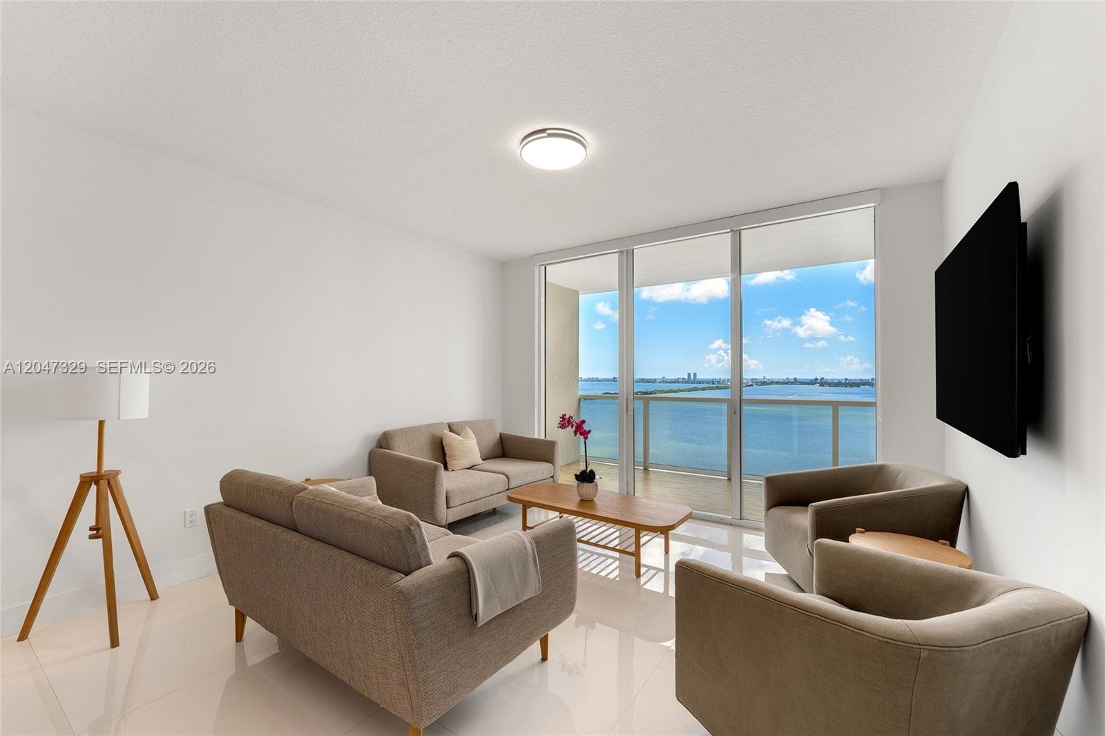 600 NE 27th St # 2904, Miami FL 33137