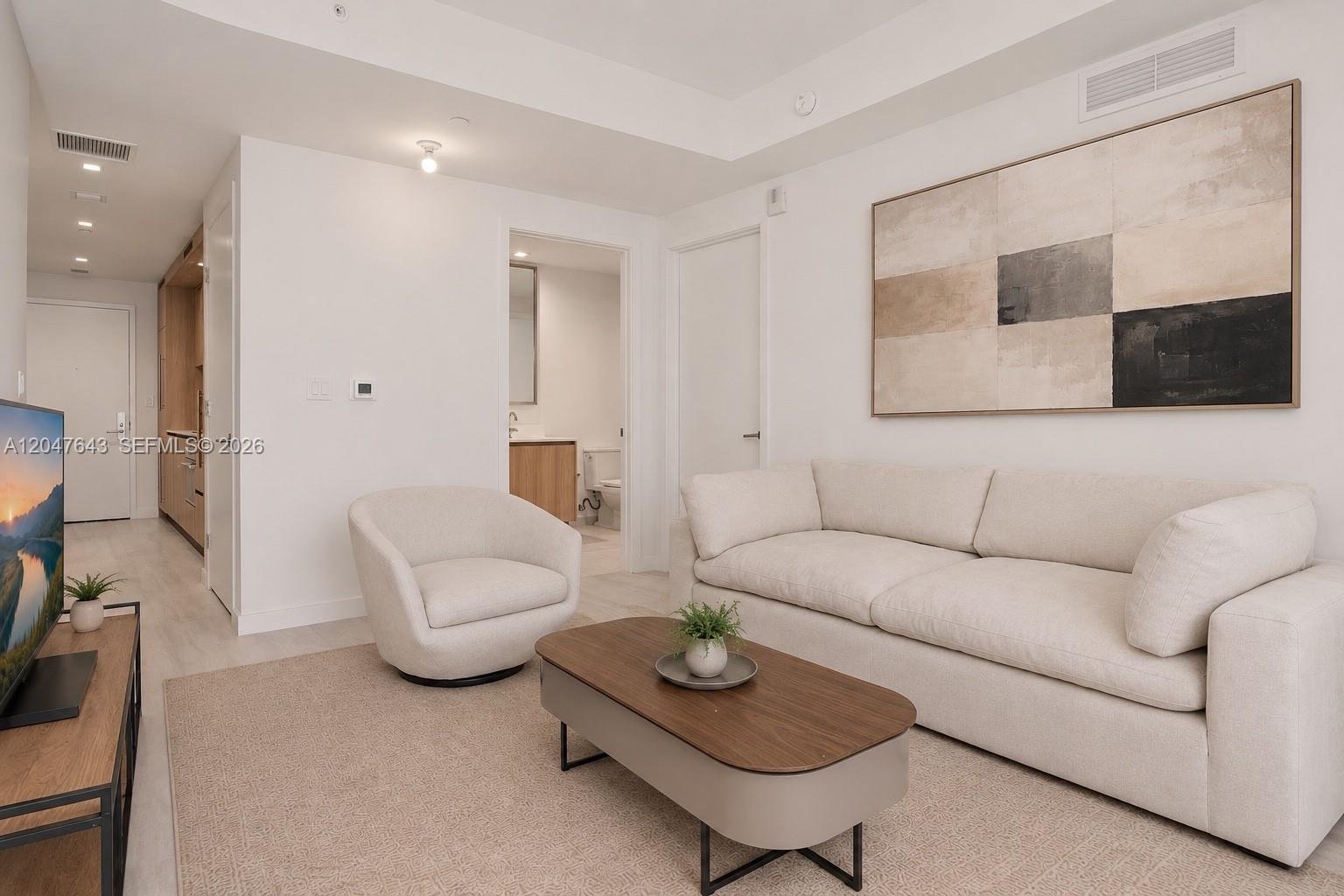 77 SE 5th St. # 1905, Miami FL 33131