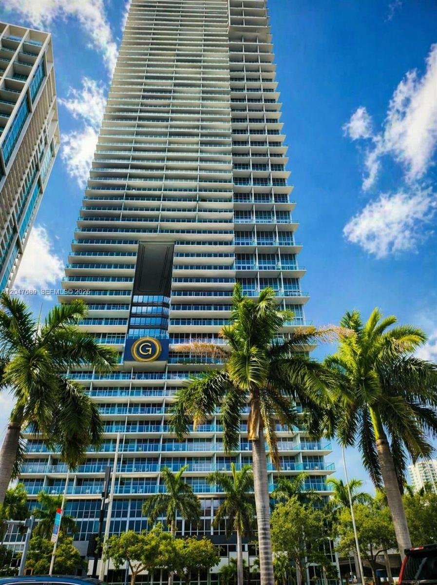 1100 Biscayne Blvd # 3708, Miami FL 33132