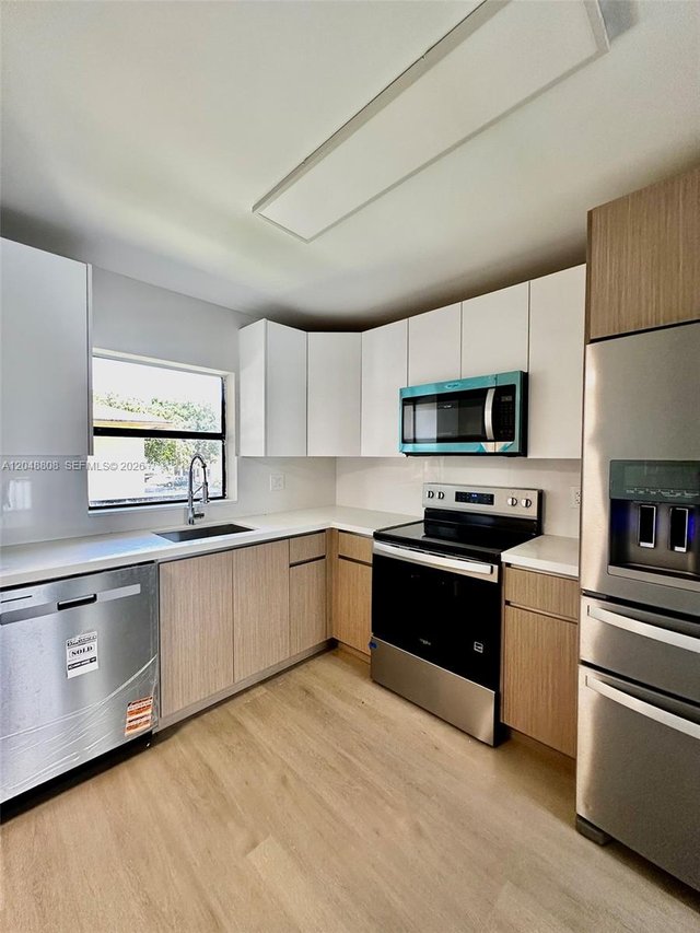 2540 W 67th Pl # 28, Hialeah FL 33016