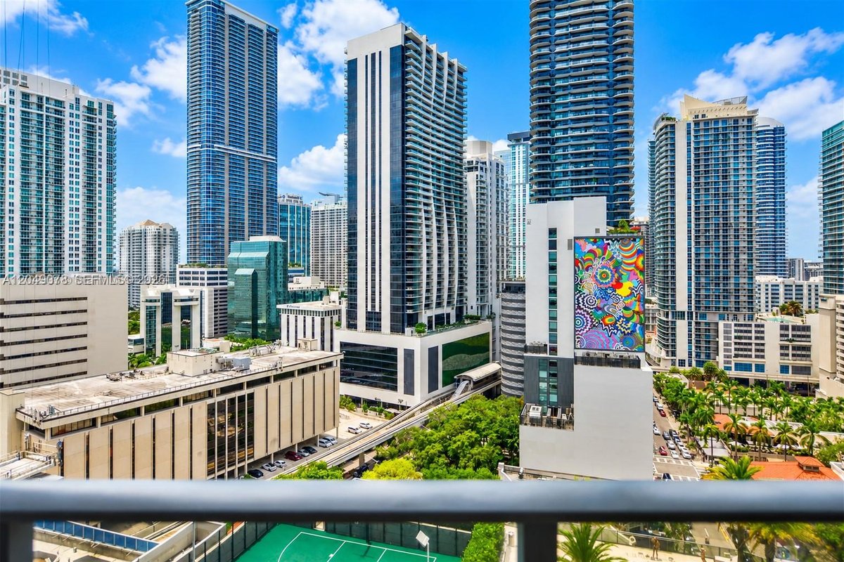 801 S Miami Ave # 1702, Miami FL 33130