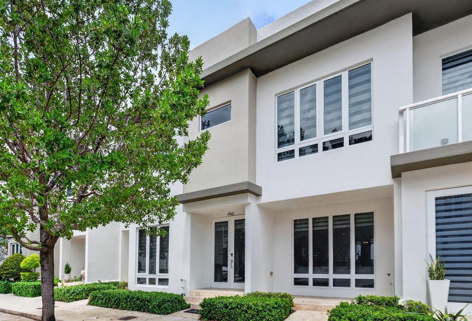6461 NW 103rd Passage, Doral FL 33178