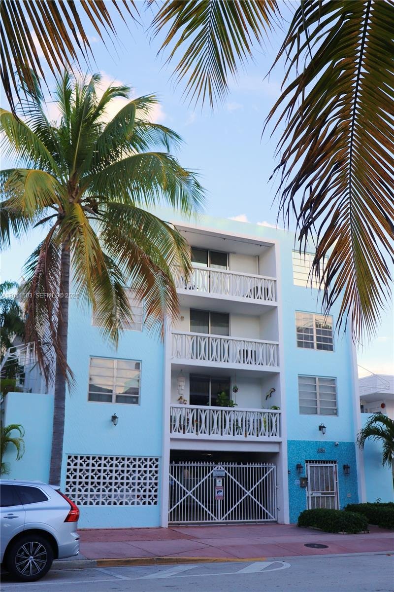 335 Collins Ave # 203, Miami Beach FL 33139