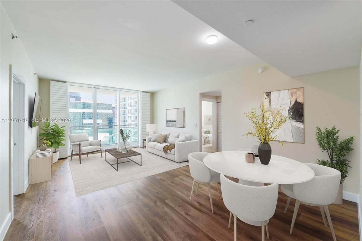 950 Brickell Bay Dr # 1905, Miami FL 33131