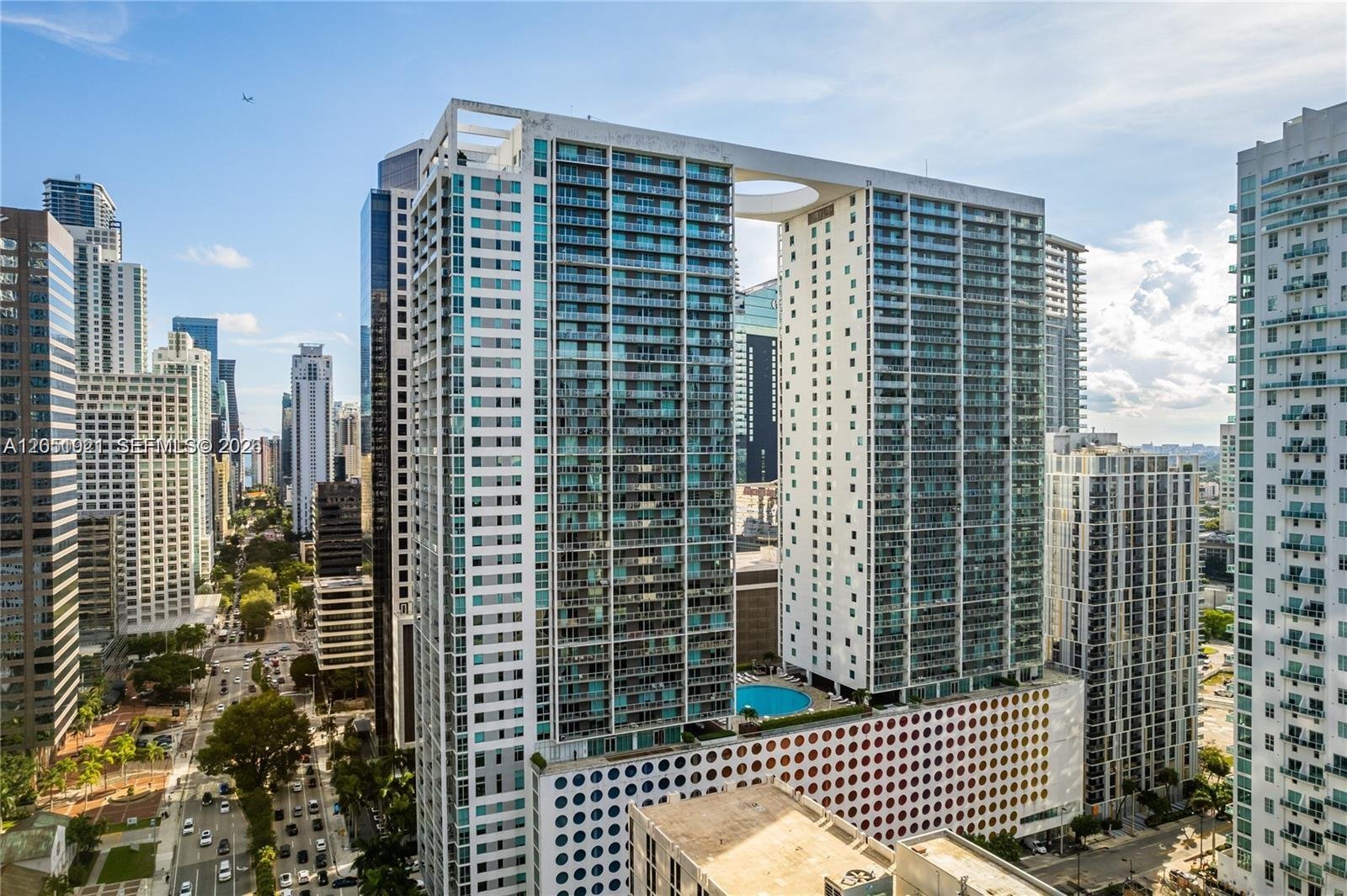 55 SE 6th St # 2001, Miami FL 33131