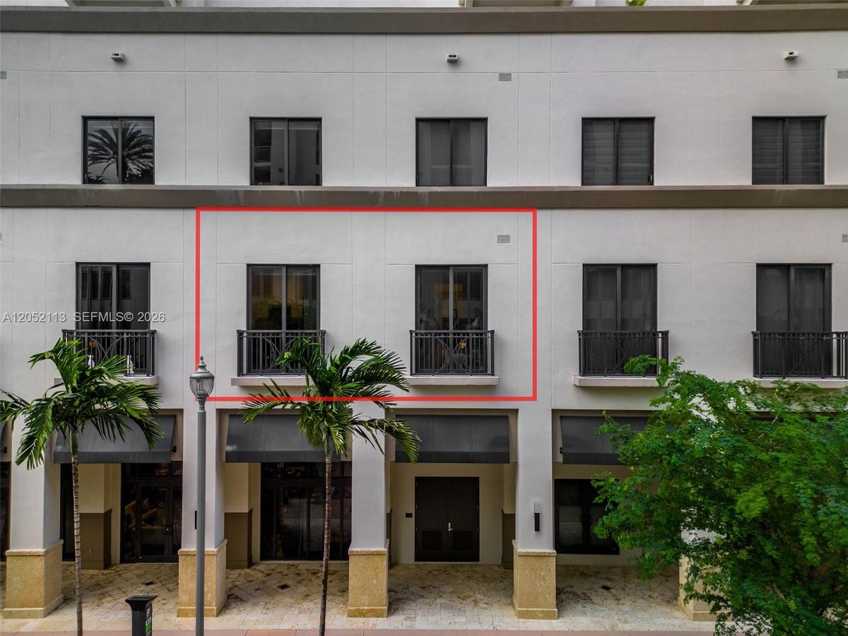 301 Altara Ave # 205, Coral Gables FL 33146