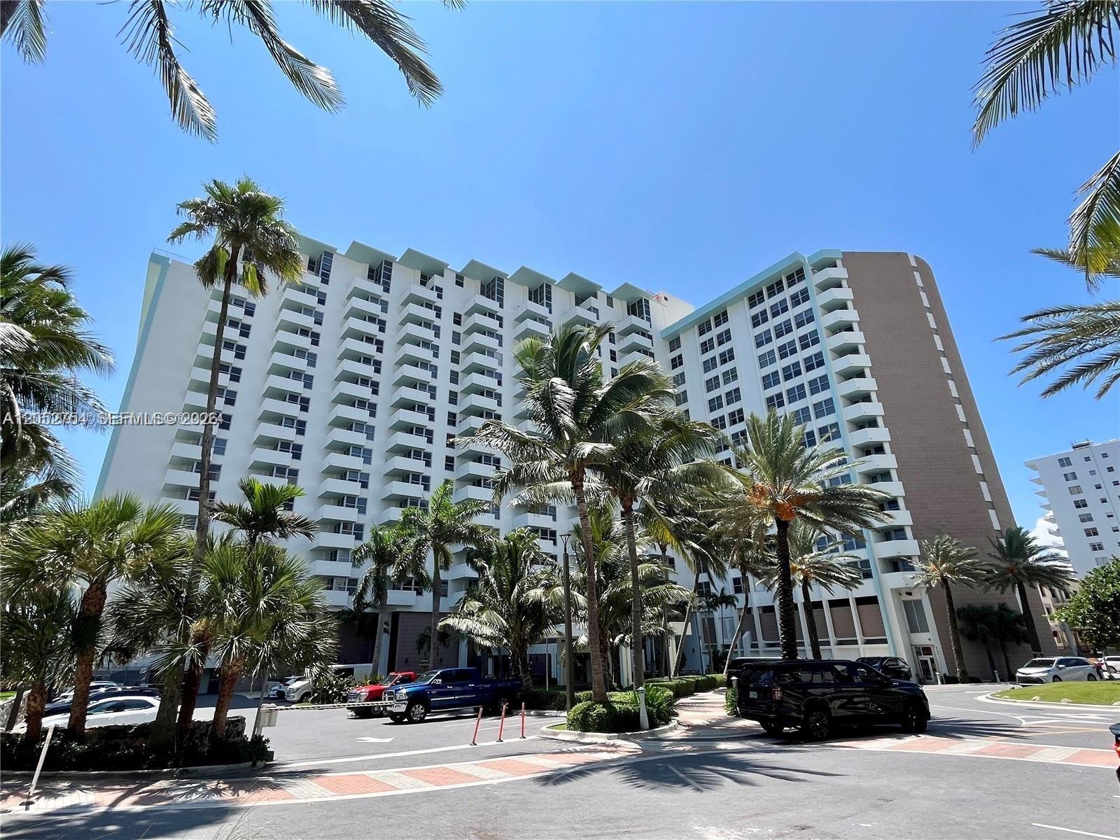 2899 Collins Ave # 724, Miami Beach FL 33140