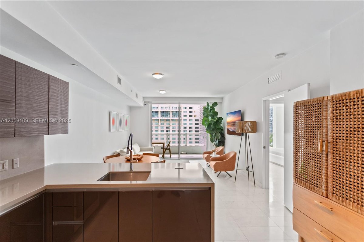 1080 Brickell Ave # 1602, Miami FL 33131
