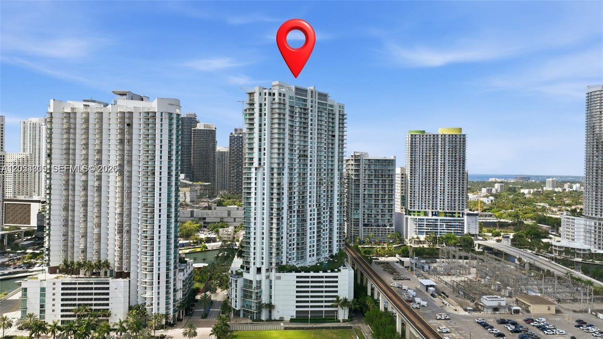 90 SW 3rd St # 1409, Miami FL 33130