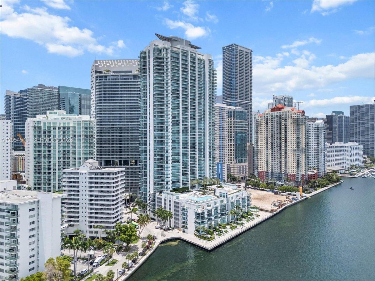 1331 Brickell Bay Dr # 2601, Miami FL 33131