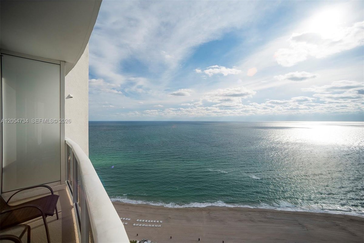18001 Collins Ave # 2711, Sunny Isles Beach FL 33160