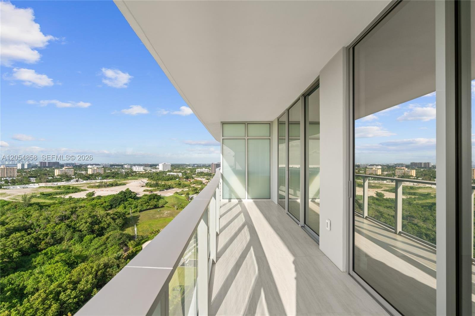 2411 Laguna Circle # 1604, North Miami FL 33181