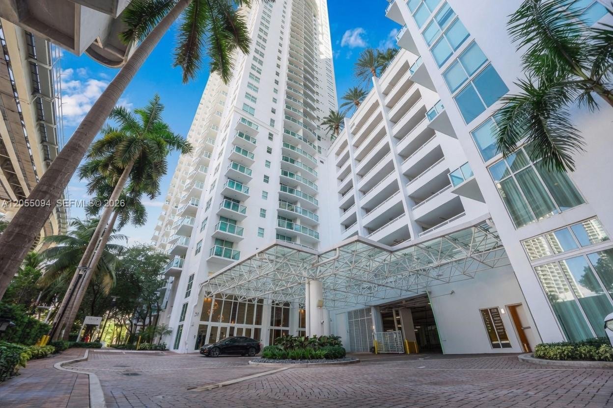 31 SE 5th St # 3712, Miami FL 33131
