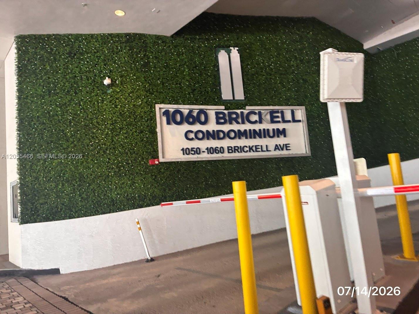 1050 Brickell Ave # 1520, Miami FL 33131