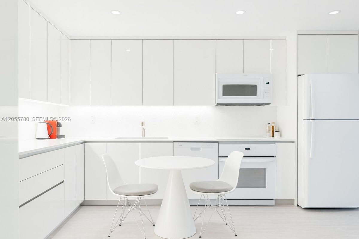 2301 Collins Ave # 636, Miami Beach FL 33139