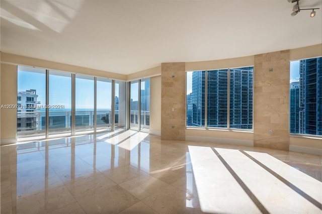 901 Brickell Key Blvd # 3004, Miami FL 33131