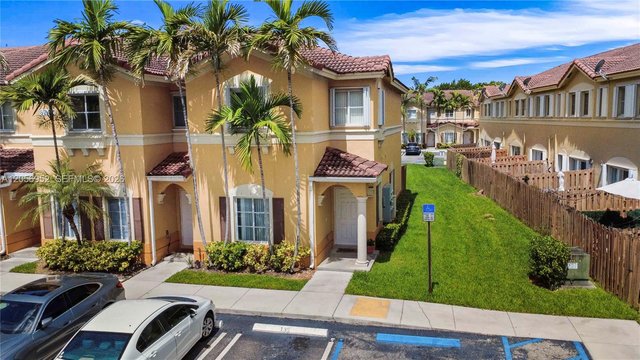 8242 NW 107th Ct # 12, Doral FL 33178