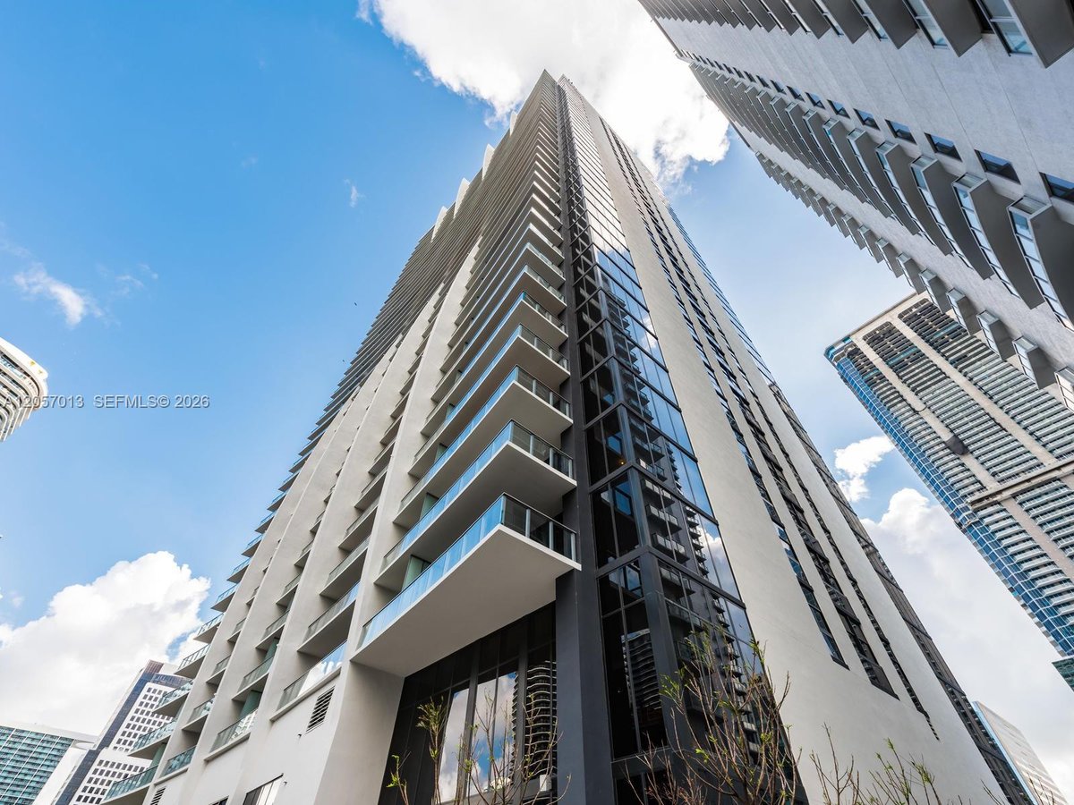 1010 Brickell Ave # 3701, Miami FL 33131