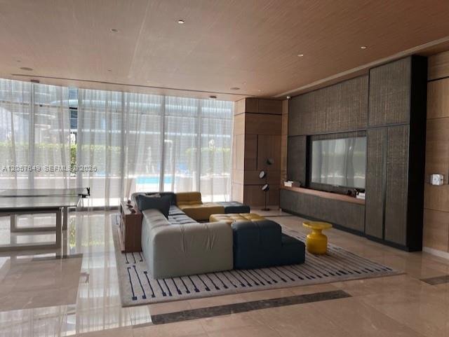 55 SW 9th St # 4209, Miami FL 33130