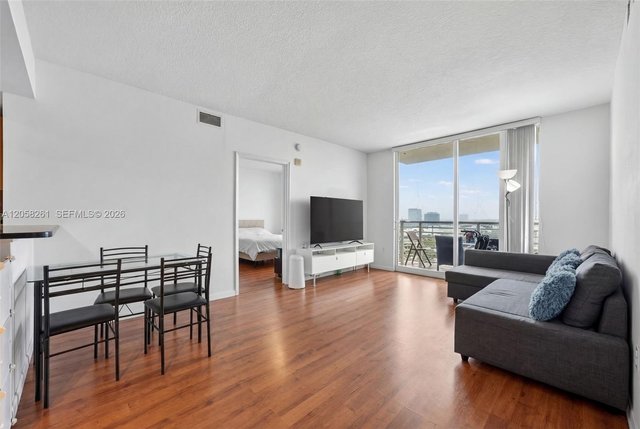 18800 NE 29th Ave # 904, Aventura FL 33180