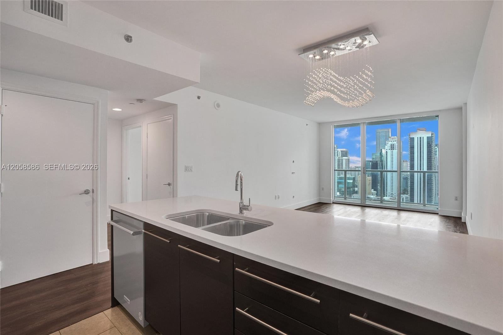 55 SE 6th St # 3604, Miami FL 33131