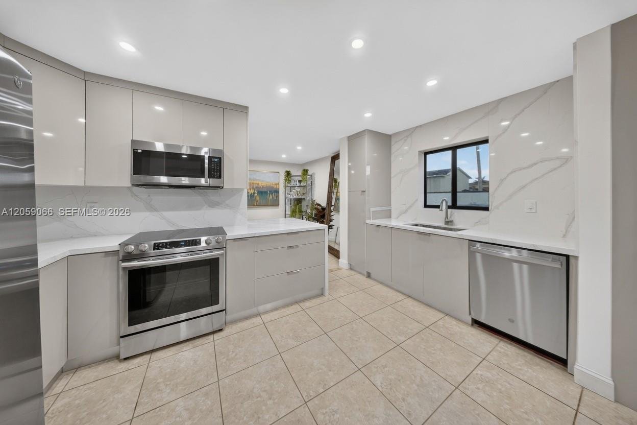 12510 SW 95th Ter, Miami FL 33186