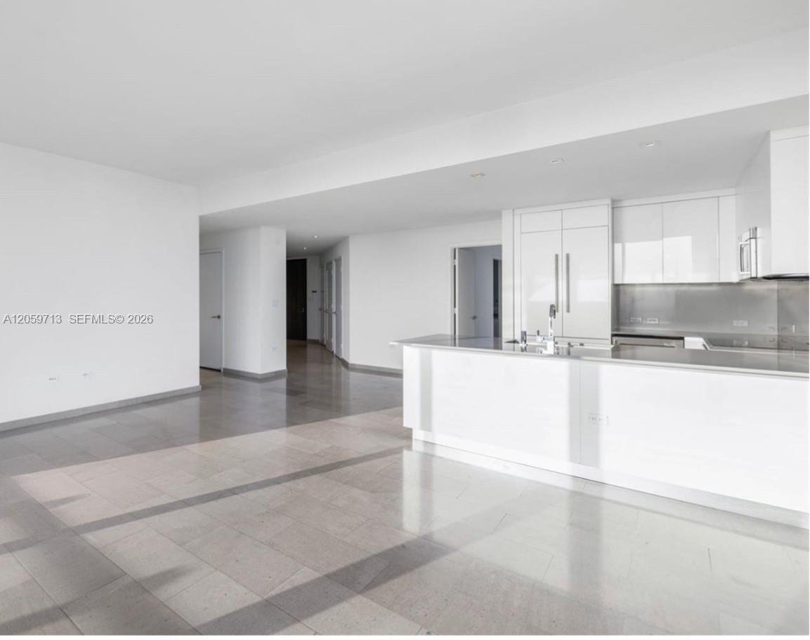 88 SW 7th St # 2902, Miami FL 33130