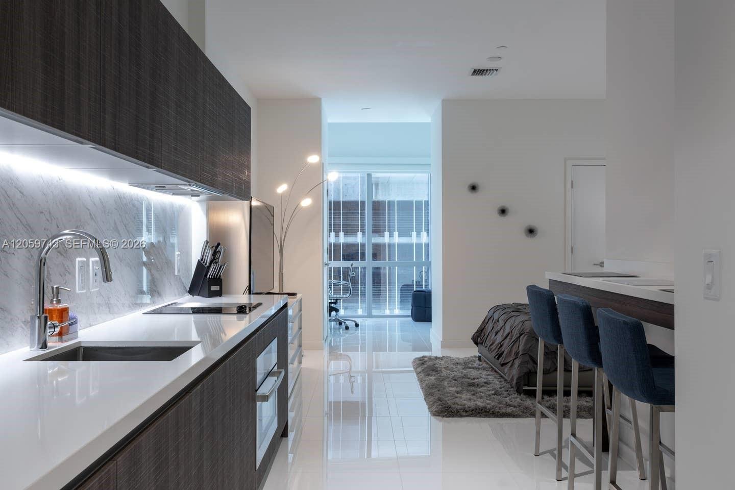 851 NE 1st Ave # 503, Miami FL 33132