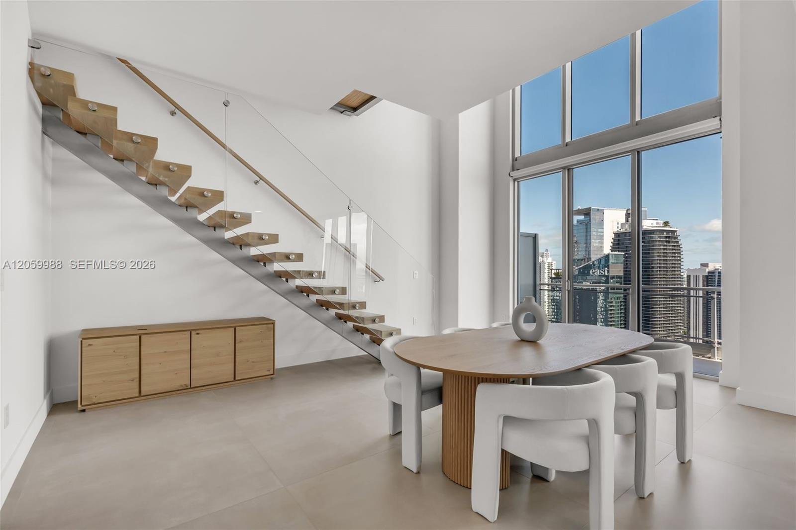 92 SW 3rd St # 5204, Miami FL 33130