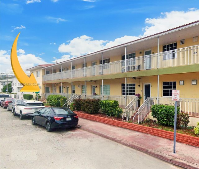 7400 Harding Ave # 5, Miami Beach FL 33141
