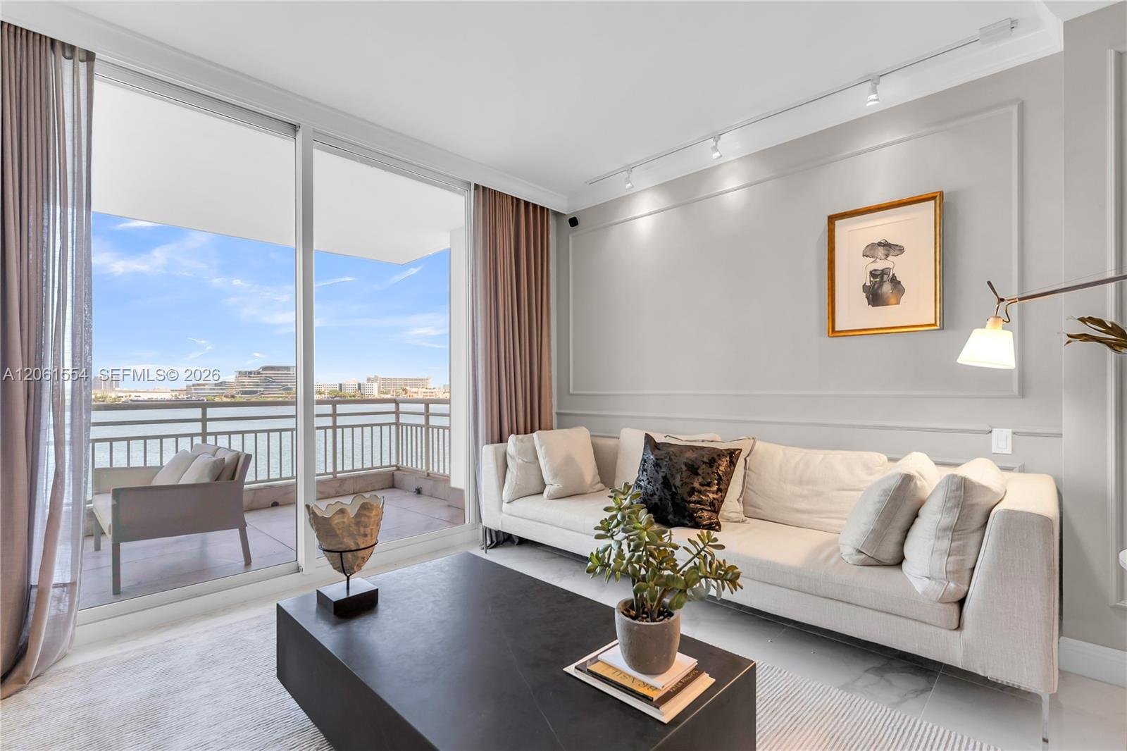 888 Brickell Key Dr # 508, Miami FL 33131
