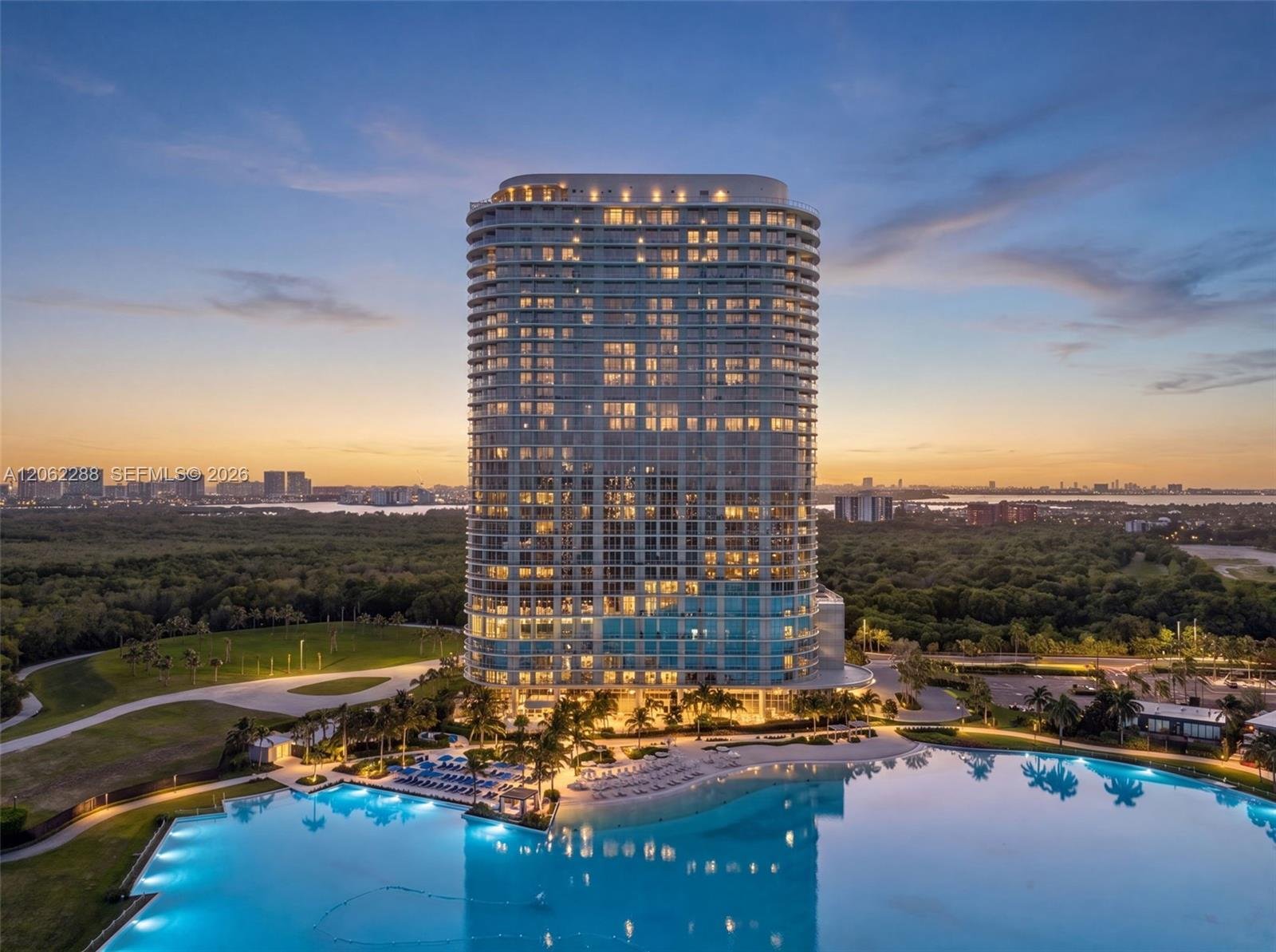 2411 Laguna Circle # 2011, North Miami FL 33181