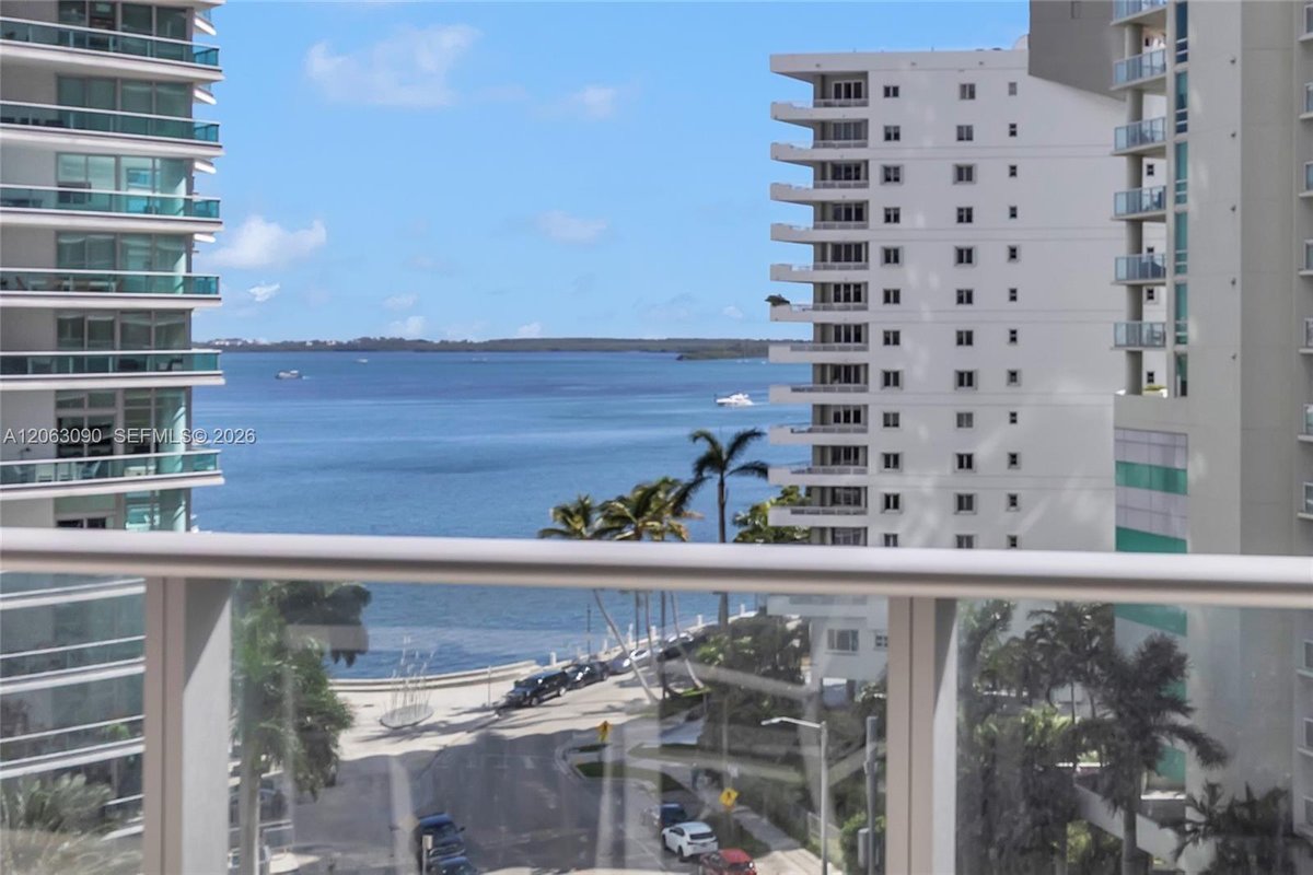 1300 Brickell Bay Dr # 903, Miami FL 33131
