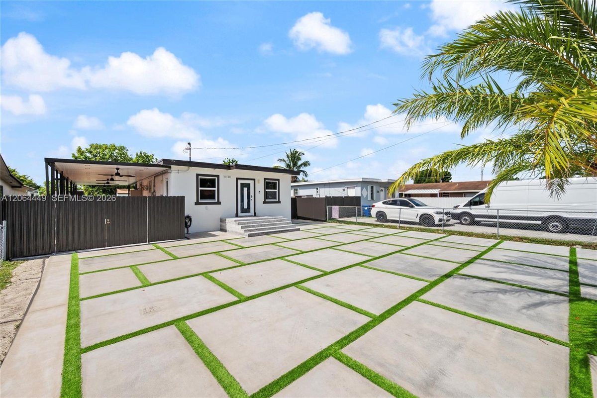 11120 SW 2nd St, Sweetwater FL 33174