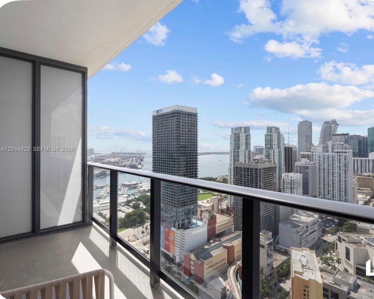 159 NE 6th St # 3506, Miami FL 33132