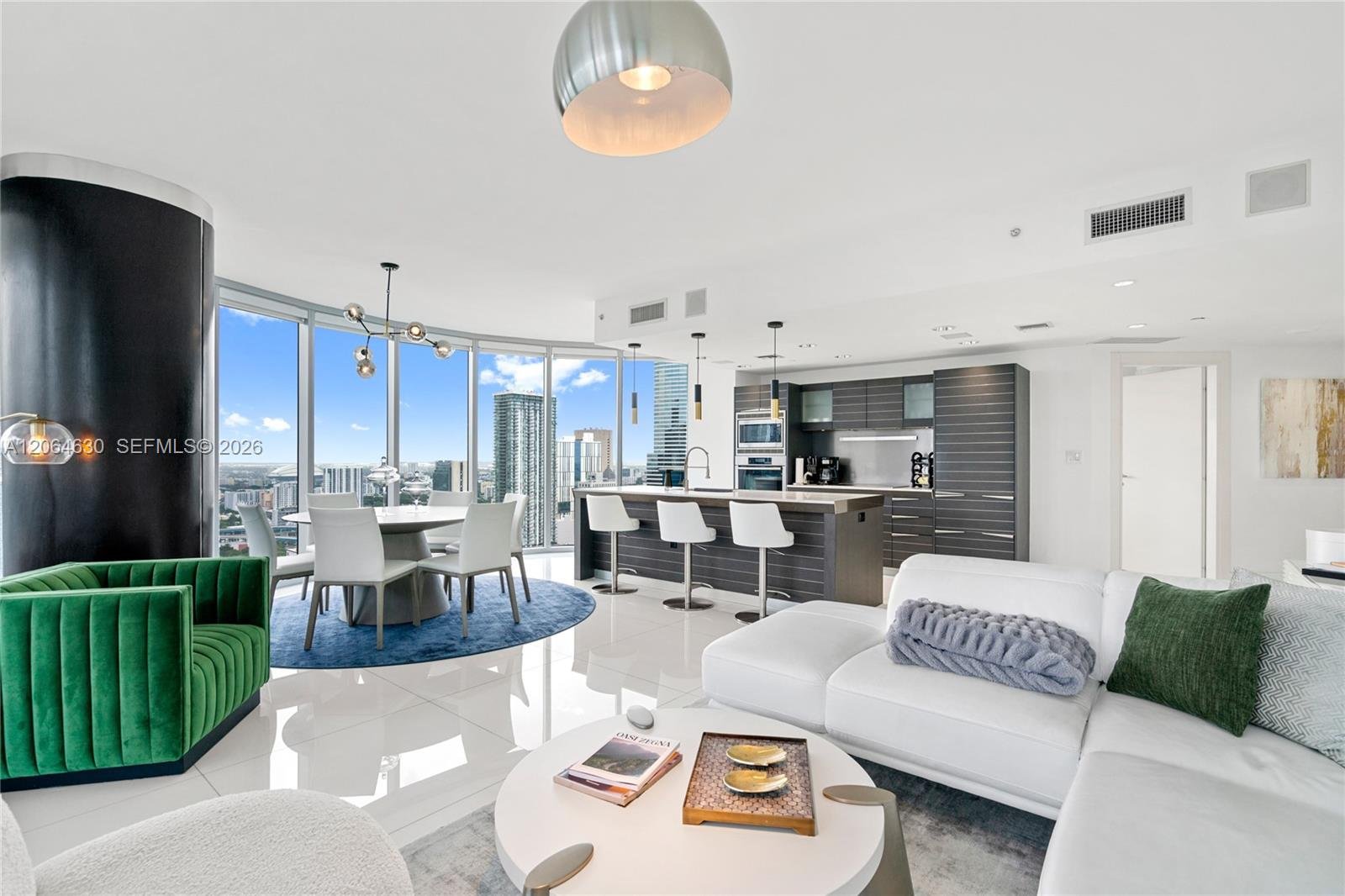 200 Biscayne Boulevard Way # 3802, Miami FL 33131