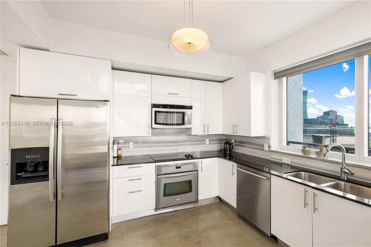 60 SW 13th St # 4001, Miami FL 33130