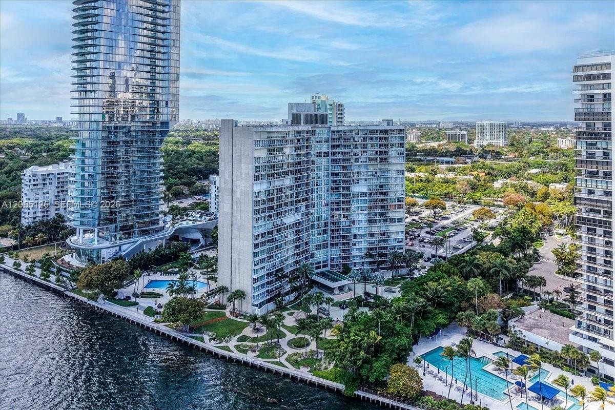2451 Brickell Ave # 4F, Miami FL 33129