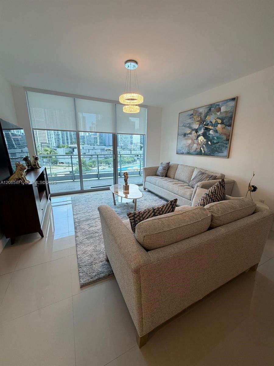 90 SW 3rd St # 1416, Miami FL 33130