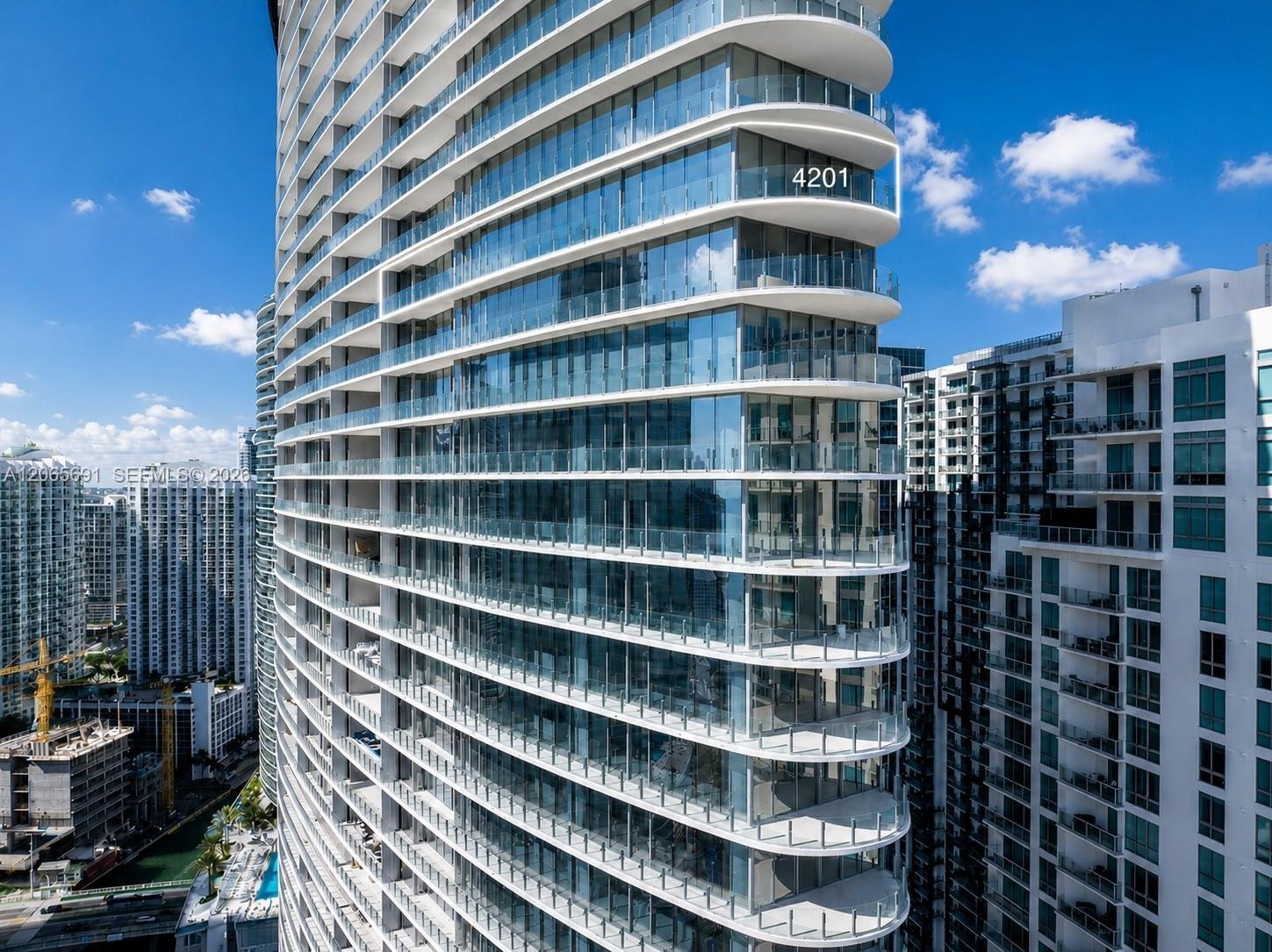 300 Biscayne Boulevard Way # 4201E, Miami FL 33131