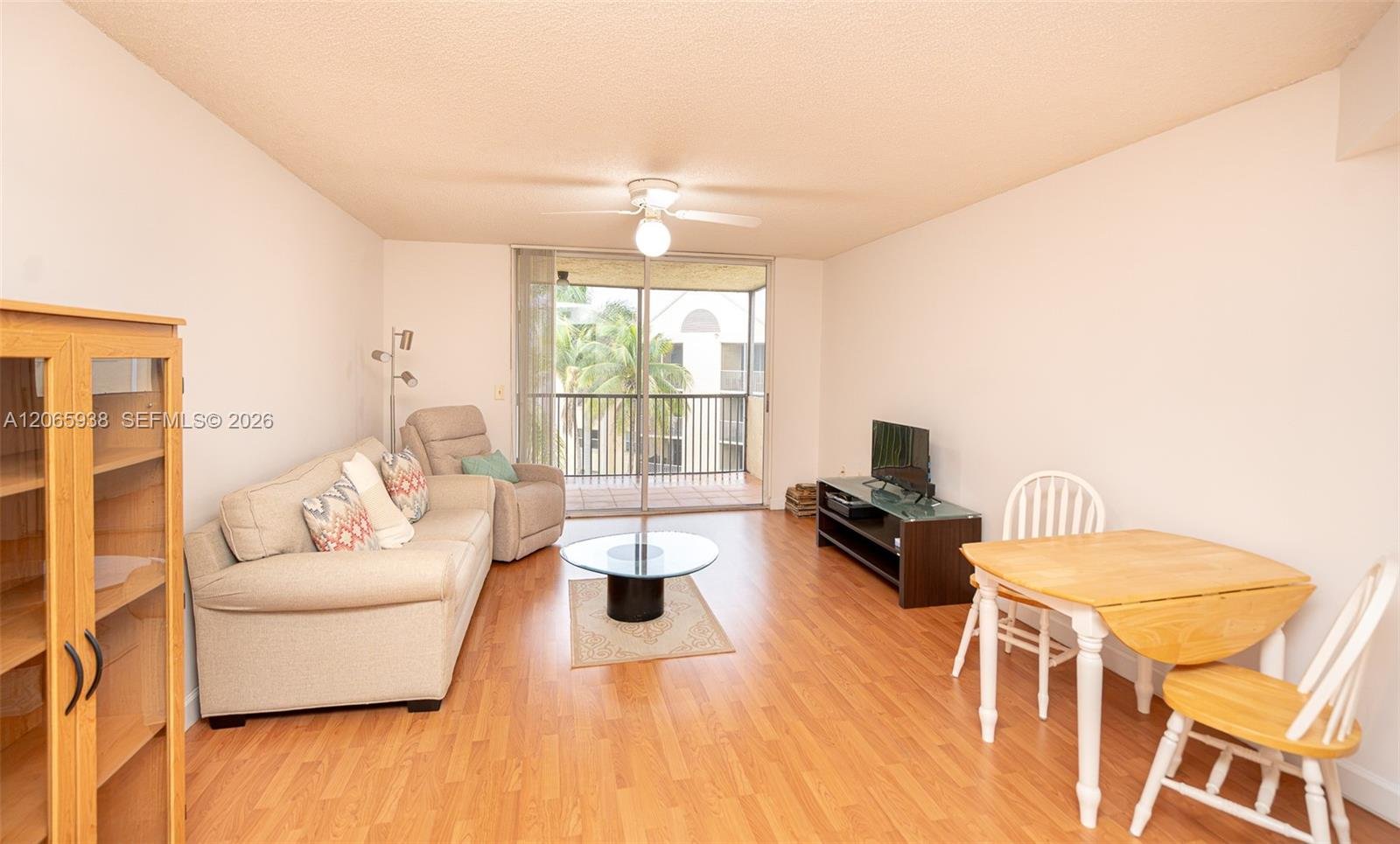 8363 Lake Dr # 504, Doral FL 33166