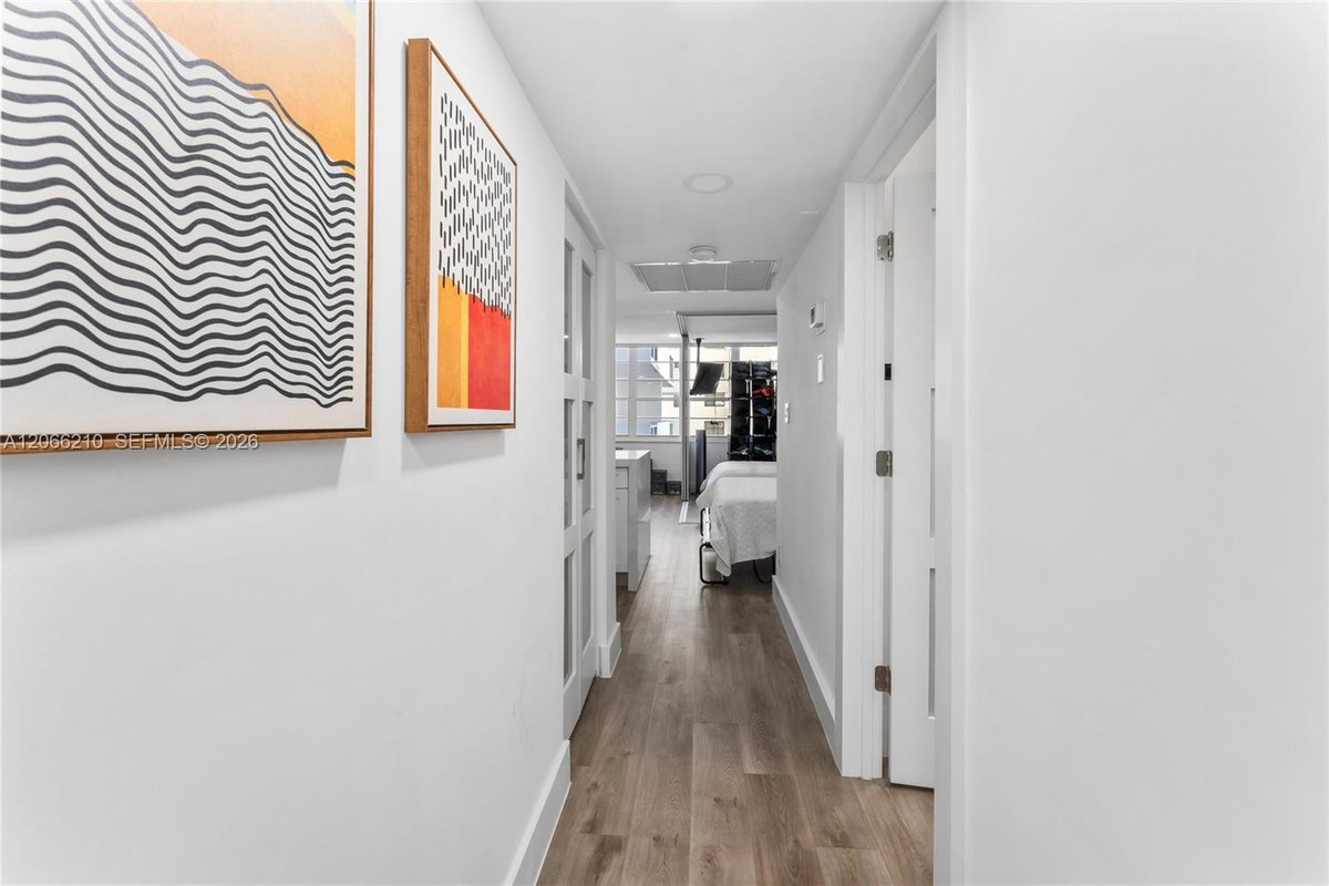 100 Lincoln Rd # 301, Miami Beach FL 33139