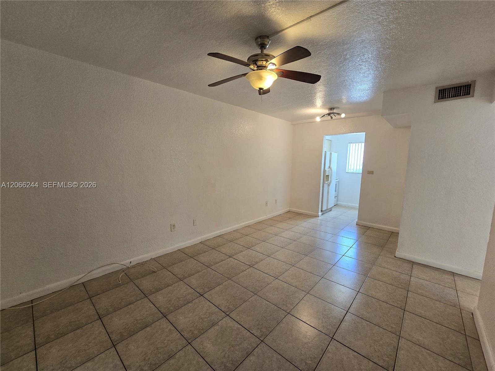 2330 NW 11th St # 15, Miami FL 33125